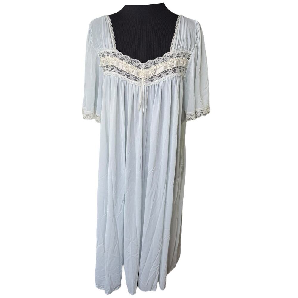 Vtg Miss Elaine Womens USA Med Nylon Pale Blue Nightgown Peignoir Flutter Sleeve